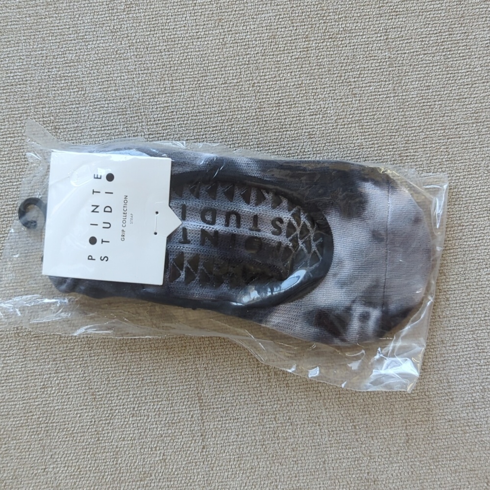 New Pointe Studio Socks